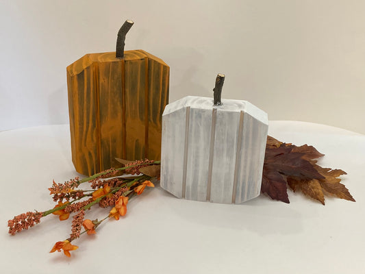 Set of 2 pumpkins